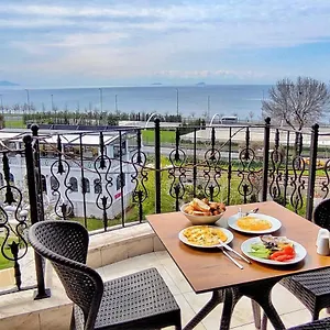 2* Otel Saruhan