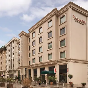 4* Otel Ramada Grand Bazaar